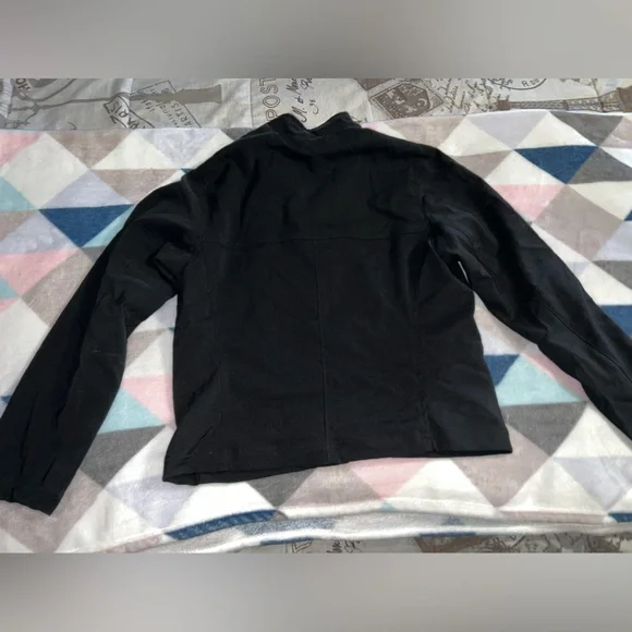 Nike lightweight zip up jacket - Picture 2 of 3